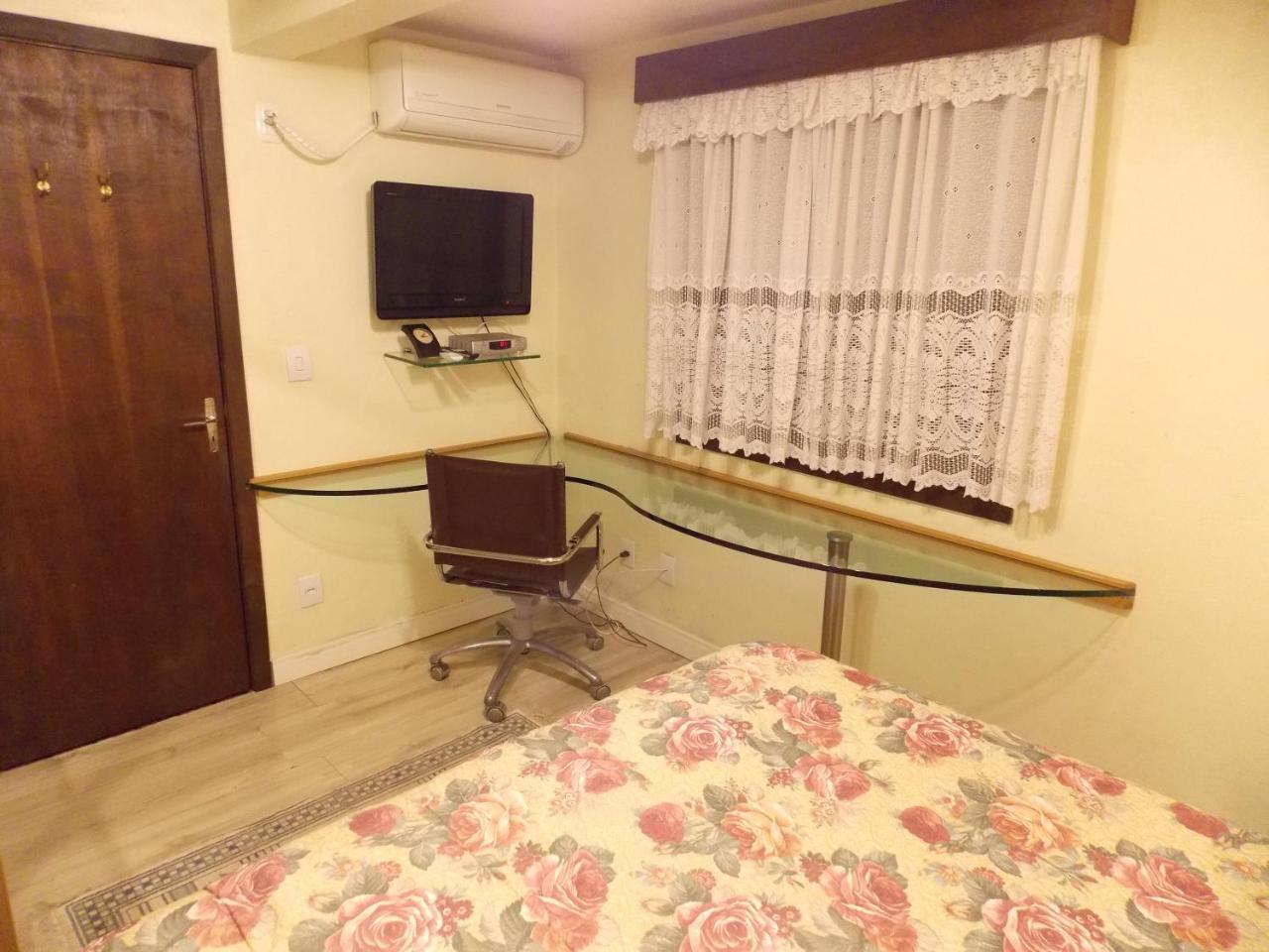 卡内拉中心木屋 外观 照片