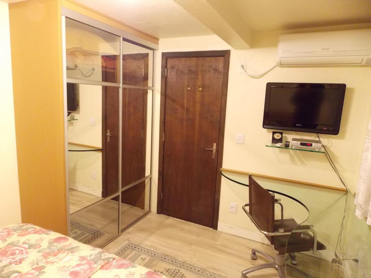 卡内拉中心木屋 外观 照片
